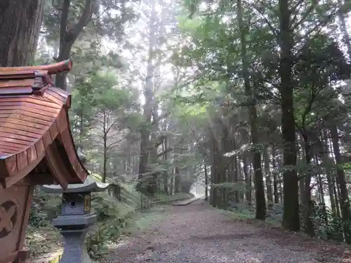 幣立神宮の建物その他