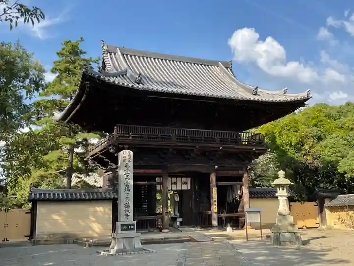 鶴林寺の山門・神門