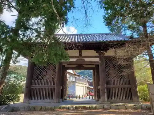 太山寺の山門