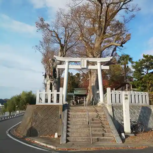 若宮八幡宮の鳥居