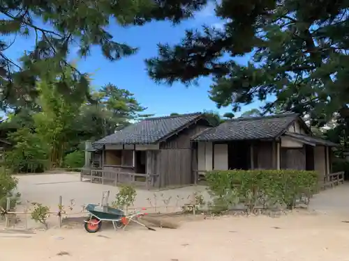 松陰神社の建物その他