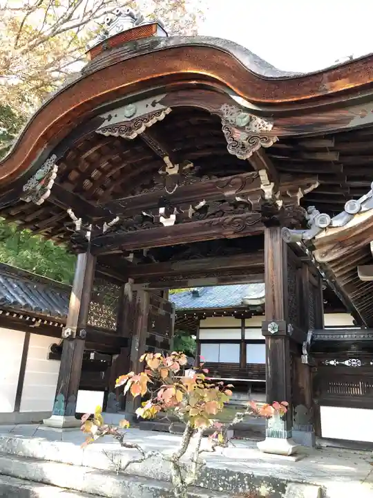 西教寺の山門・神門