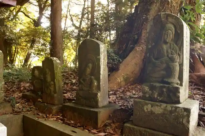 愛宕神社の建物その他