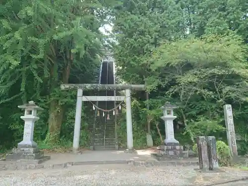 神明社の鳥居