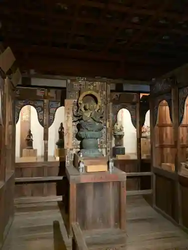 成身院　百体観音堂（さざえ堂）(埼玉県)