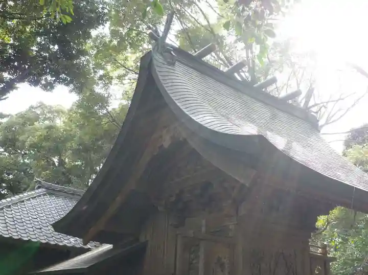 丹生神社の本殿・本堂