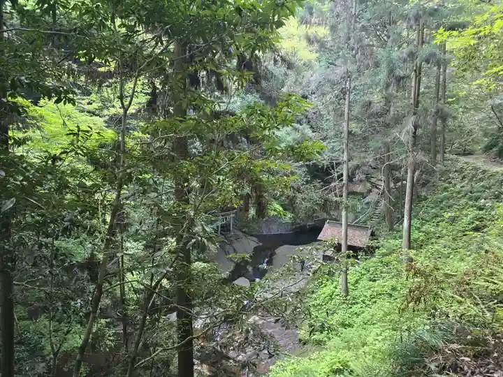 龍鎮神社(奈良県)