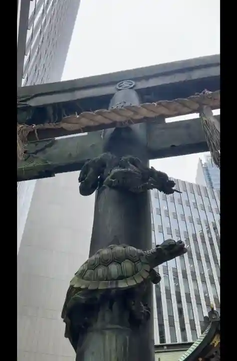 虎ノ門金刀比羅宮の{uncategorized: "未分類", other: "その他", undefined: "問題あり", building: "その他建物", grave: "お墓", sacred_gate: "鳥居", guardian: "狛犬", statue: "像", buddha: "仏像", history: "歴史", nature: "自然", garden: "庭園", animal: "動物", pagoda: "塔", temizu: "手水舎", mountain_gate: "山門・神門", sanctuary: "本殿・本堂", subordinate: "末社・摂社", art: "芸術", scenery: "景色", jizo: "地蔵", ema: "絵馬", goshuin: "御朱印", omikuji: "おみくじ", items: "授与品その他", amulet: "お守り", goshuincho: "御朱印帳", eats: "食事", festival: "お祭り", votive_dance: "神楽", shichigosan: "七五三参", wedding: "結婚式", experience: "体験その他", initially: "初詣", around: "周辺", anti_infection: "感染症対策"}