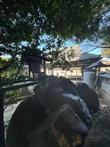 白蛇辨財天の{uncategorized: "未分類", other: "その他", undefined: "問題あり", building: "その他建物", grave: "お墓", sacred_gate: "鳥居", guardian: "狛犬", statue: "像", buddha: "仏像", history: "歴史", nature: "自然", garden: "庭園", animal: "動物", pagoda: "塔", temizu: "手水舎", mountain_gate: "山門・神門", sanctuary: "本殿・本堂", subordinate: "末社・摂社", art: "芸術", scenery: "景色", jizo: "地蔵", ema: "絵馬", goshuin: "御朱印", omikuji: "おみくじ", items: "授与品その他", amulet: "お守り", goshuincho: "御朱印帳", eats: "食事", festival: "お祭り", votive_dance: "神楽", shichigosan: "七五三参", wedding: "結婚式", experience: "体験その他", initially: "初詣", around: "周辺", anti_infection: "感染症対策"}