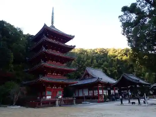 明王院の建物その他