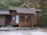 白髭神社の{uncategorized: "未分類", other: "その他", undefined: "問題あり", building: "その他建物", grave: "お墓", sacred_gate: "鳥居", guardian: "狛犬", statue: "像", buddha: "仏像", history: "歴史", nature: "自然", garden: "庭園", animal: "動物", pagoda: "塔", temizu: "手水舎", mountain_gate: "山門・神門", sanctuary: "本殿・本堂", subordinate: "末社・摂社", art: "芸術", scenery: "景色", jizo: "地蔵", ema: "絵馬", goshuin: "御朱印", omikuji: "おみくじ", items: "授与品その他", amulet: "お守り", goshuincho: "御朱印帳", eats: "食事", festival: "お祭り", votive_dance: "神楽", shichigosan: "七五三参", wedding: "結婚式", experience: "体験その他", initially: "初詣", around: "周辺", anti_infection: "感染症対策"}