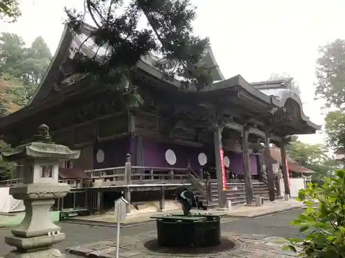 成相寺の本殿・本堂
