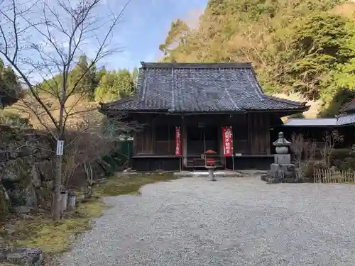 飯福田寺の本殿