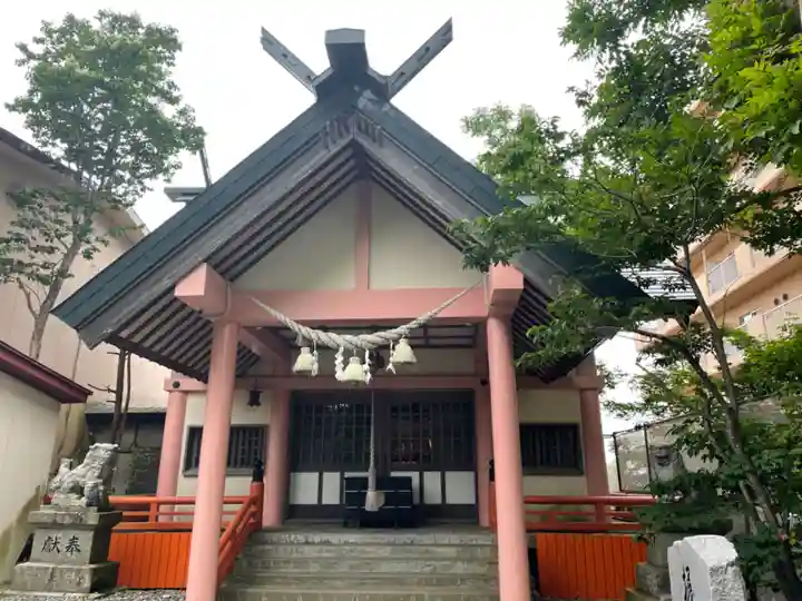 三吉神社の本殿・本堂