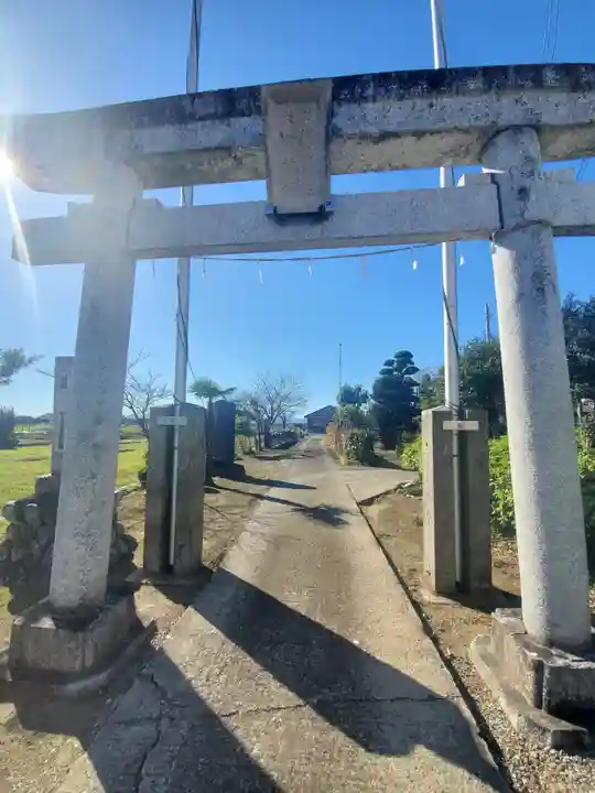 久伊豆神社大雷神社合殿の鳥居