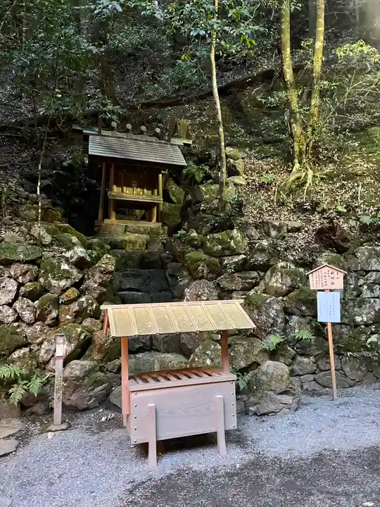 多度大社の末社・摂社