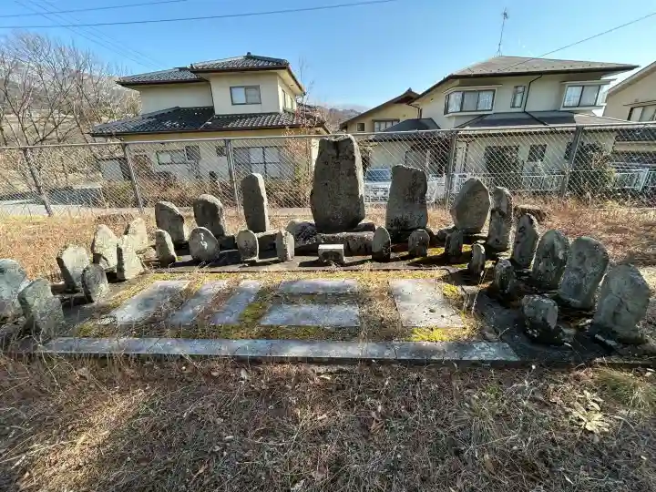 御嶽神社の{uncategorized: "未分類", other: "その他", undefined: "問題あり", building: "その他建物", grave: "お墓", sacred_gate: "鳥居", guardian: "狛犬", statue: "像", buddha: "仏像", history: "歴史", nature: "自然", garden: "庭園", animal: "動物", pagoda: "塔", temizu: "手水舎", mountain_gate: "山門・神門", sanctuary: "本殿・本堂", subordinate: "末社・摂社", art: "芸術", scenery: "景色", jizo: "地蔵", ema: "絵馬", goshuin: "御朱印", omikuji: "おみくじ", items: "授与品その他", amulet: "お守り", goshuincho: "御朱印帳", eats: "食事", festival: "お祭り", votive_dance: "神楽", shichigosan: "七五三参", wedding: "結婚式", experience: "体験その他", initially: "初詣", around: "周辺", anti_infection: "感染症対策"}
