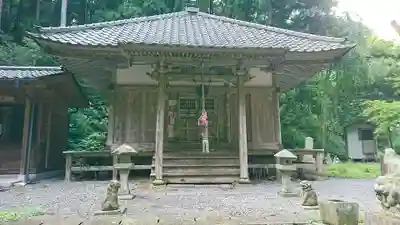 尾崎神社の本殿・本堂
