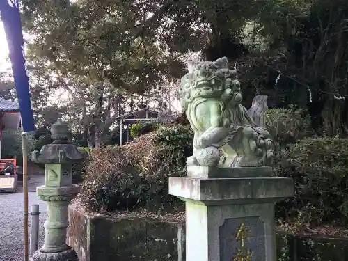 八幡神社の狛犬