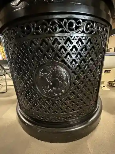 築地本願寺（本願寺築地別院）の{uncategorized: "未分類", other: "その他", undefined: "問題あり", building: "その他建物", grave: "お墓", sacred_gate: "鳥居", guardian: "狛犬", statue: "像", buddha: "仏像", history: "歴史", nature: "自然", garden: "庭園", animal: "動物", pagoda: "塔", temizu: "手水舎", mountain_gate: "山門・神門", sanctuary: "本殿・本堂", subordinate: "末社・摂社", art: "芸術", scenery: "景色", jizo: "地蔵", ema: "絵馬", goshuin: "御朱印", omikuji: "おみくじ", items: "授与品その他", amulet: "お守り", goshuincho: "御朱印帳", eats: "食事", festival: "お祭り", votive_dance: "神楽", shichigosan: "七五三参", wedding: "結婚式", experience: "体験その他", initially: "初詣", around: "周辺", anti_infection: "感染症対策"}