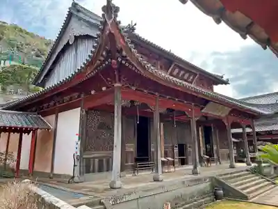 興福寺の本殿・本堂
