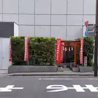 豊栄稲荷大明神の鳥居