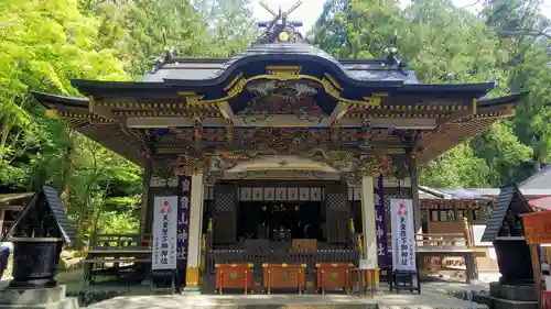 宝登山神社の本殿・本堂