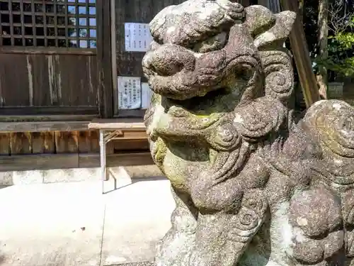 神明神社の狛犬