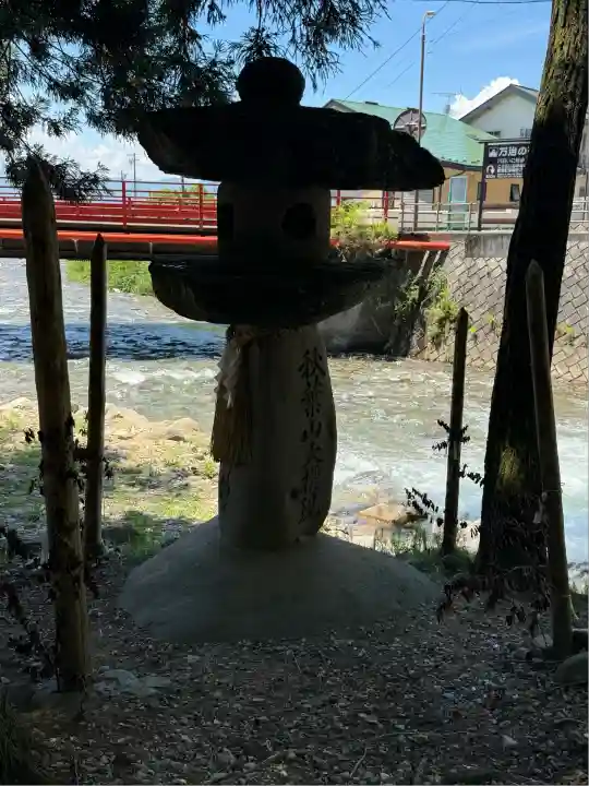 浮島社(長野県)