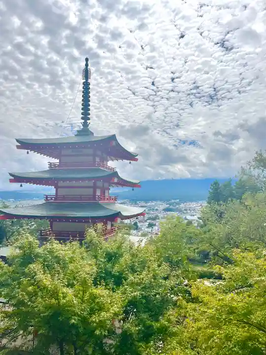 新倉富士浅間神社(山梨県)