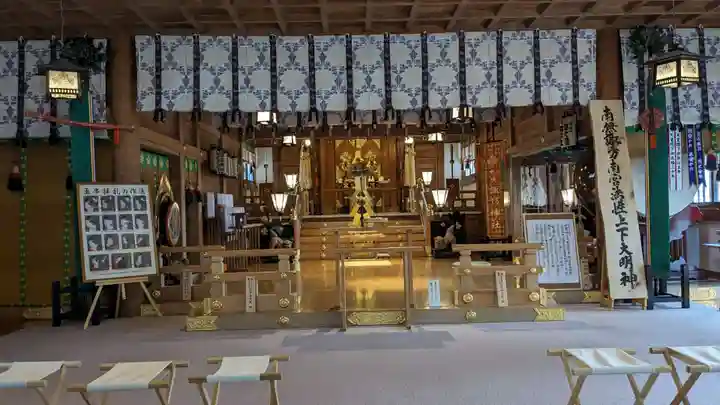 札幌諏訪神社の本殿・本堂
