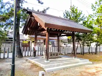 尾張三社の手水舎