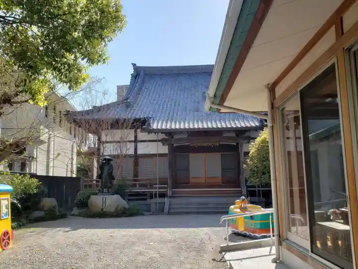建立寺の本殿・本堂