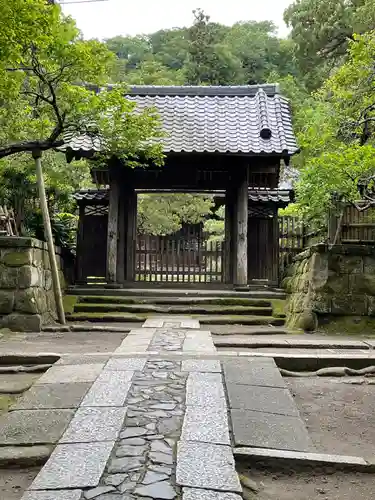 寿福寺の山門・神門