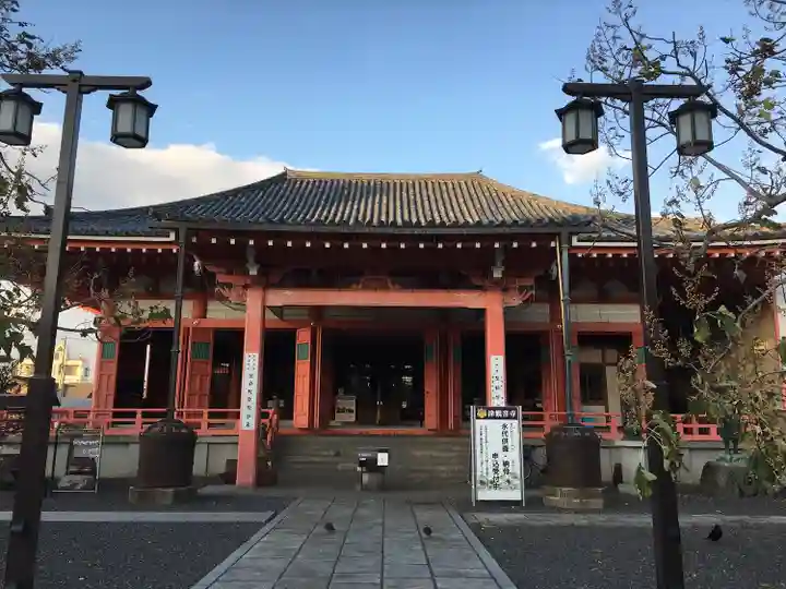 津観音の本殿・本堂