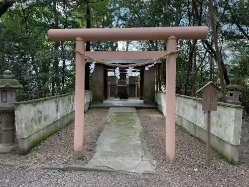 廣瀬大社の{uncategorized: "未分類", other: "その他", undefined: "問題あり", building: "その他建物", grave: "お墓", sacred_gate: "鳥居", guardian: "狛犬", statue: "像", buddha: "仏像", history: "歴史", nature: "自然", garden: "庭園", animal: "動物", pagoda: "塔", temizu: "手水舎", mountain_gate: "山門・神門", sanctuary: "本殿・本堂", subordinate: "末社・摂社", art: "芸術", scenery: "景色", jizo: "地蔵", ema: "絵馬", goshuin: "御朱印", omikuji: "おみくじ", items: "授与品その他", amulet: "お守り", goshuincho: "御朱印帳", eats: "食事", festival: "お祭り", votive_dance: "神楽", shichigosan: "七五三参", wedding: "結婚式", experience: "体験その他", initially: "初詣", around: "周辺", anti_infection: "感染症対策"}
