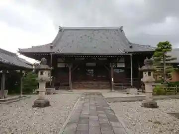 浄信寺の本殿・本堂