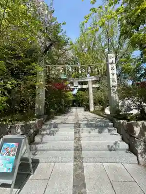 鳥飼八幡宮の{uncategorized: "未分類", other: "その他", undefined: "問題あり", building: "その他建物", grave: "お墓", sacred_gate: "鳥居", guardian: "狛犬", statue: "像", buddha: "仏像", history: "歴史", nature: "自然", garden: "庭園", animal: "動物", pagoda: "塔", temizu: "手水舎", mountain_gate: "山門・神門", sanctuary: "本殿・本堂", subordinate: "末社・摂社", art: "芸術", scenery: "景色", jizo: "地蔵", ema: "絵馬", goshuin: "御朱印", omikuji: "おみくじ", items: "授与品その他", amulet: "お守り", goshuincho: "御朱印帳", eats: "食事", festival: "お祭り", votive_dance: "神楽", shichigosan: "七五三参", wedding: "結婚式", experience: "体験その他", initially: "初詣", around: "周辺", anti_infection: "感染症対策"}