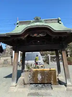 成田山川越別院の手水舎