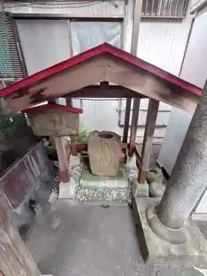 烏巣之森稲荷大明神(神奈川県)