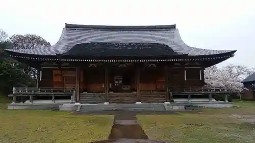 国分寺の本殿・本堂