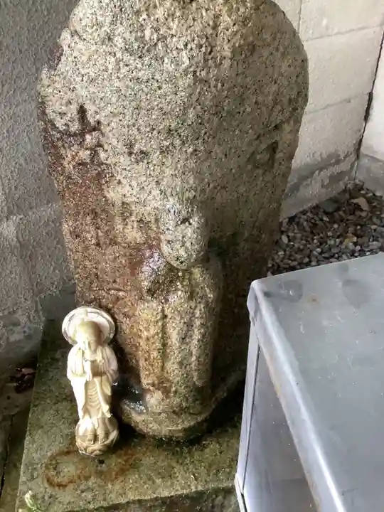 尻冷し地蔵の仏像