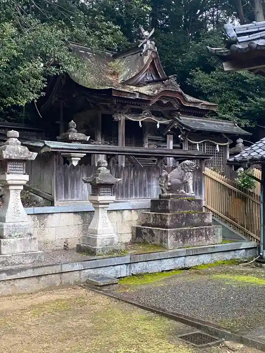 山直神社の本殿・本堂