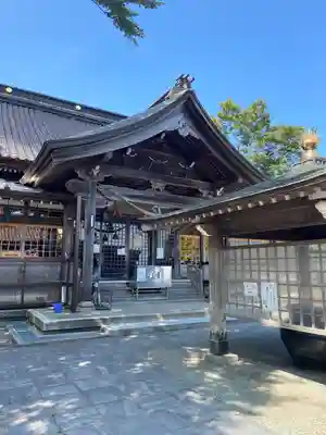 倶利迦羅不動寺山頂本堂(石川県)