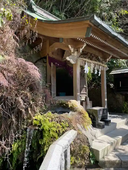 銭洗弁財天宇賀福神社(神奈川県)