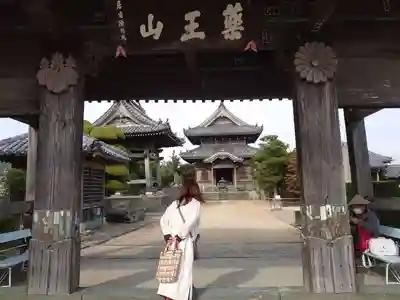 国分寺の山門・神門