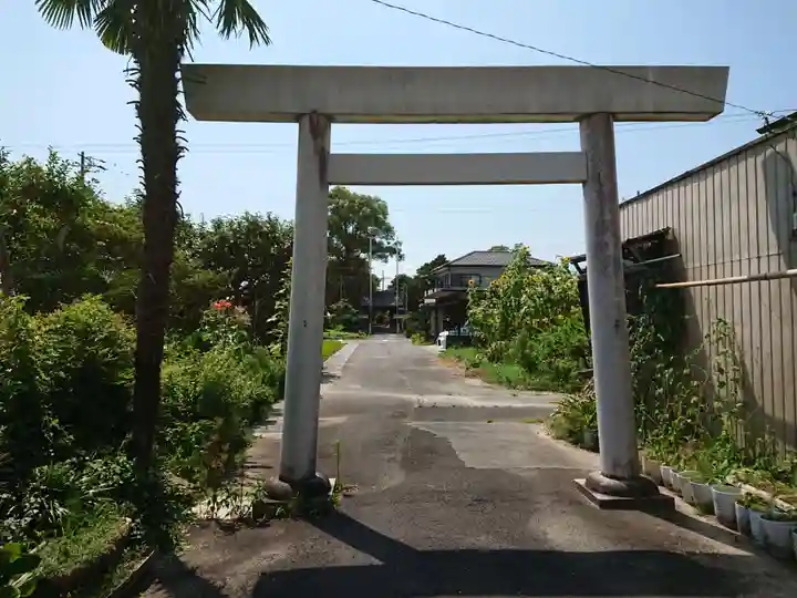 三明神社(萩原町)の鳥居