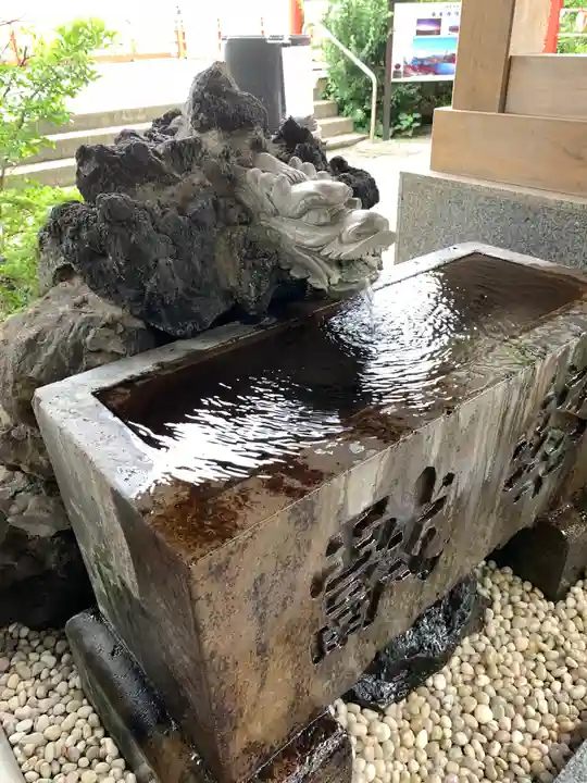 多摩川浅間神社の手水舎