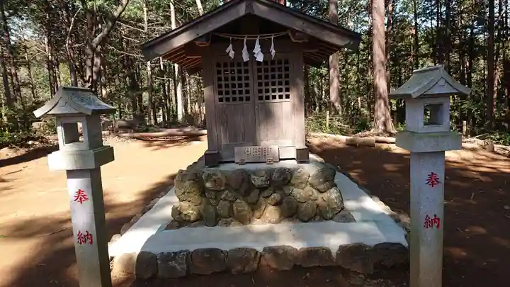高麗神社の末社・摂社