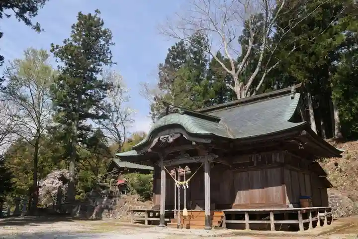 菅布禰神社の本殿・本堂